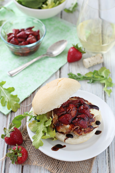 Turkey Burgers with Brie and Roasted Strawberries | cookiemonstercooking.com